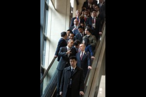 [Image: obama-putin-escalator-300x200.jpg]