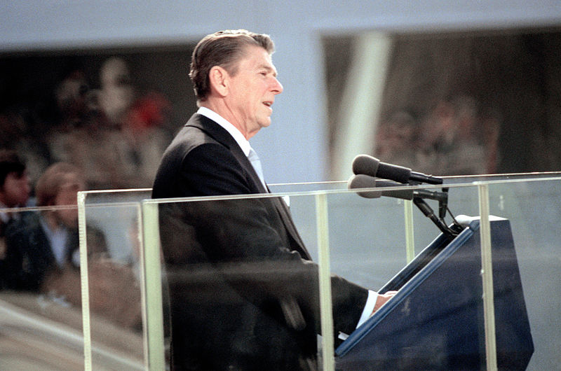 File:President Ronald Reagan speaking at a podium during his final