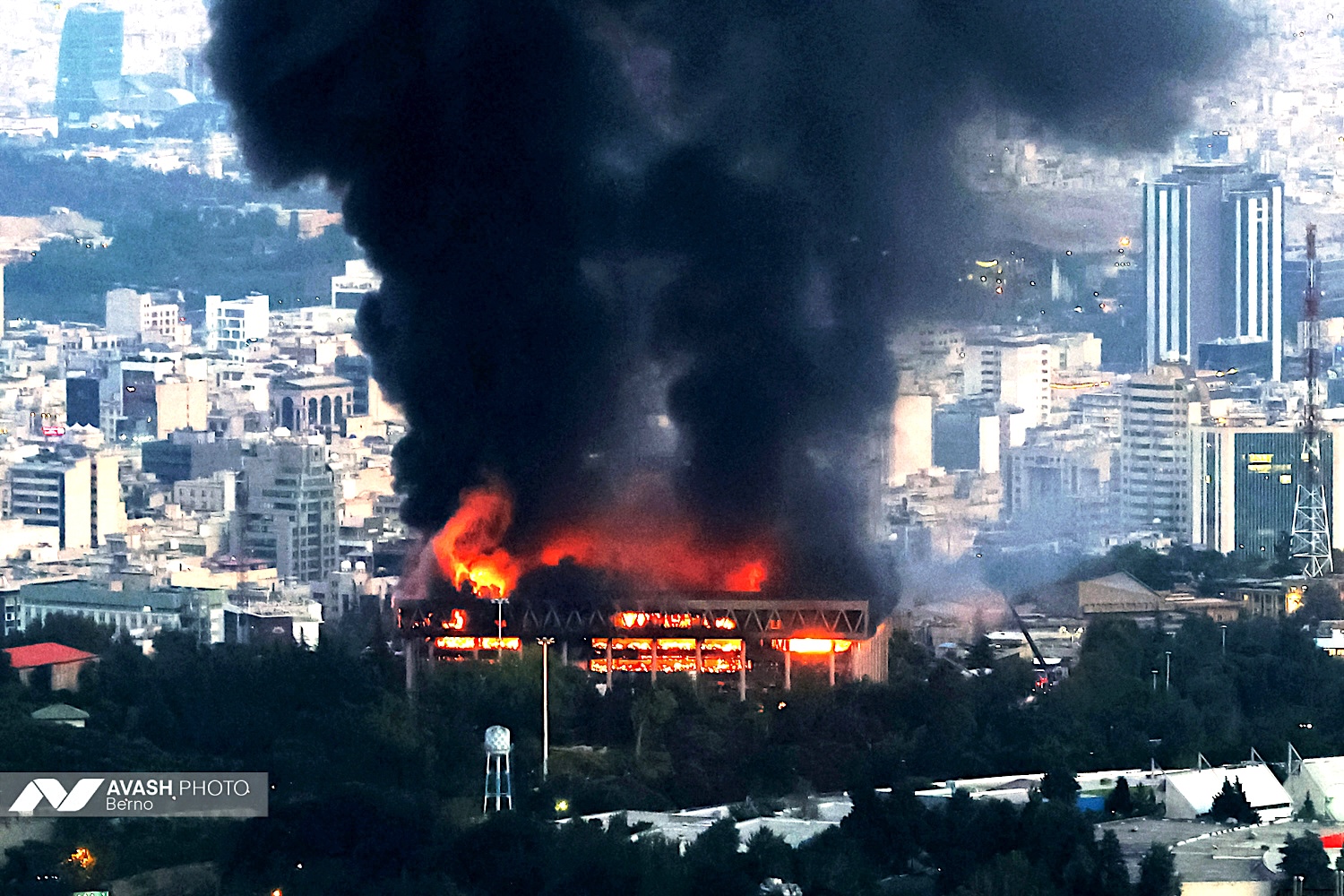 Jeffrey Sachs: The US-Israel Hybrid War Against Iran