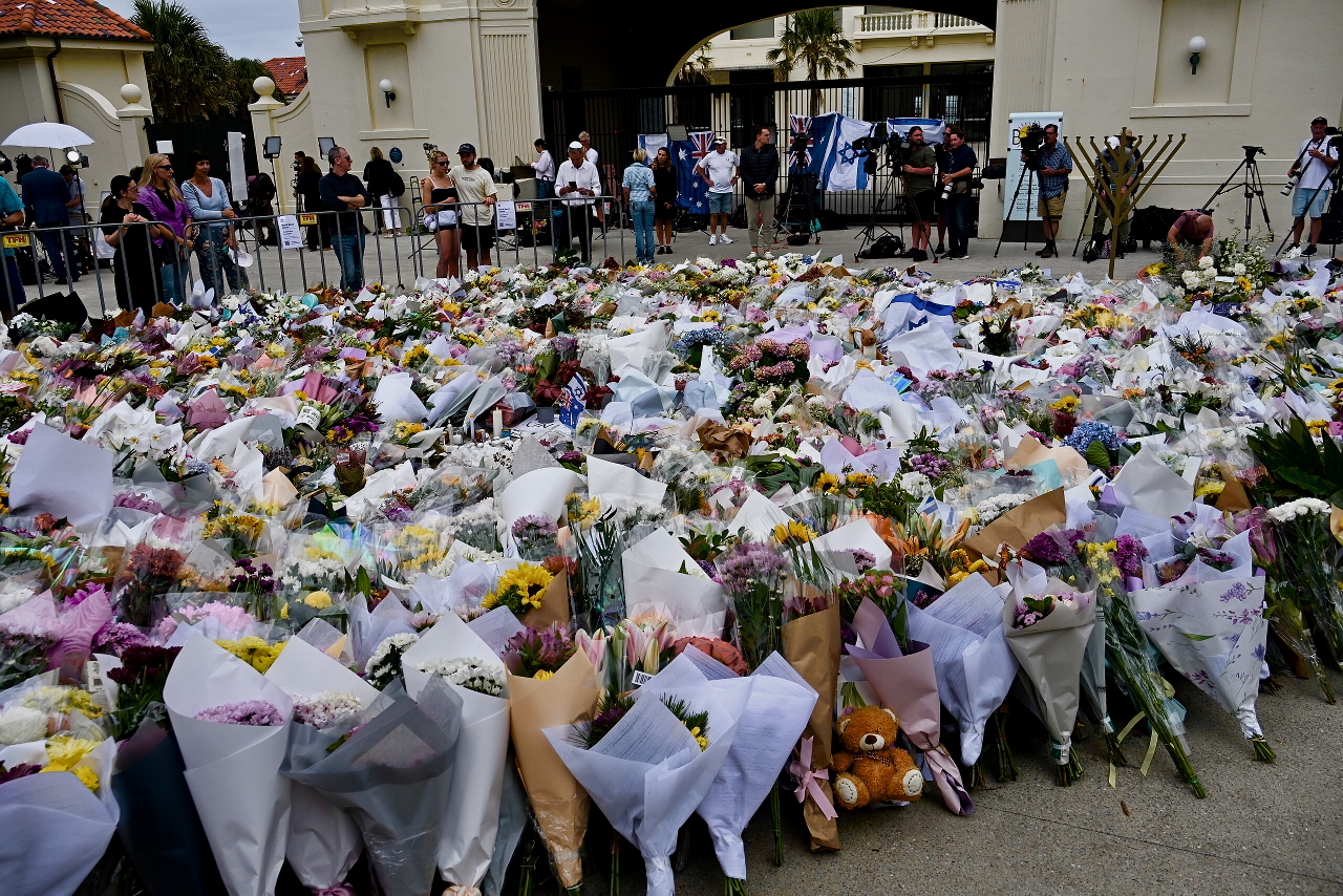 Jonathan Cook: Milking the Bondi Beach Massacre