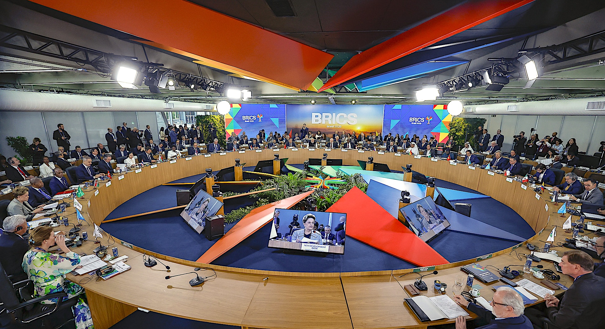 Iran War Exposes Cracks in BRICS Wall